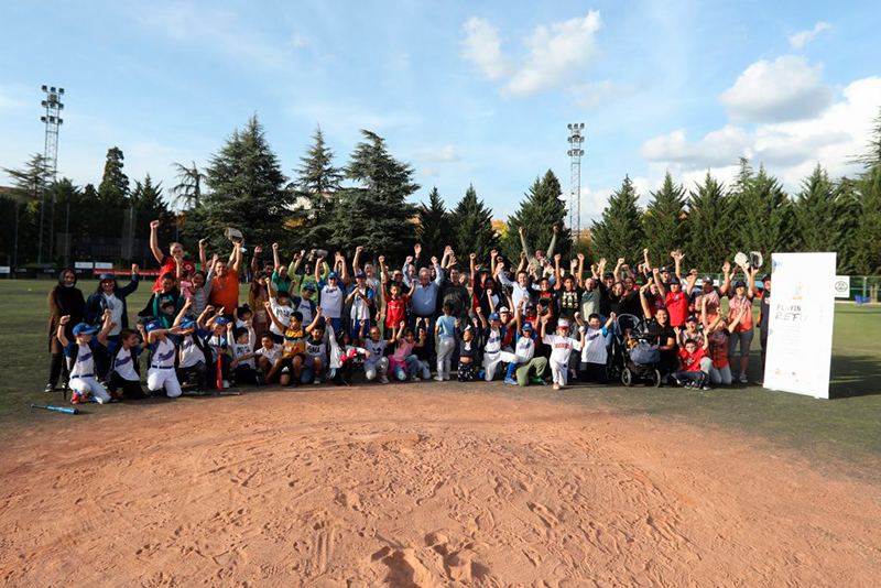 El B&eacute;isbol y el S&oacute;fbol, por la inclusi&oacute;n